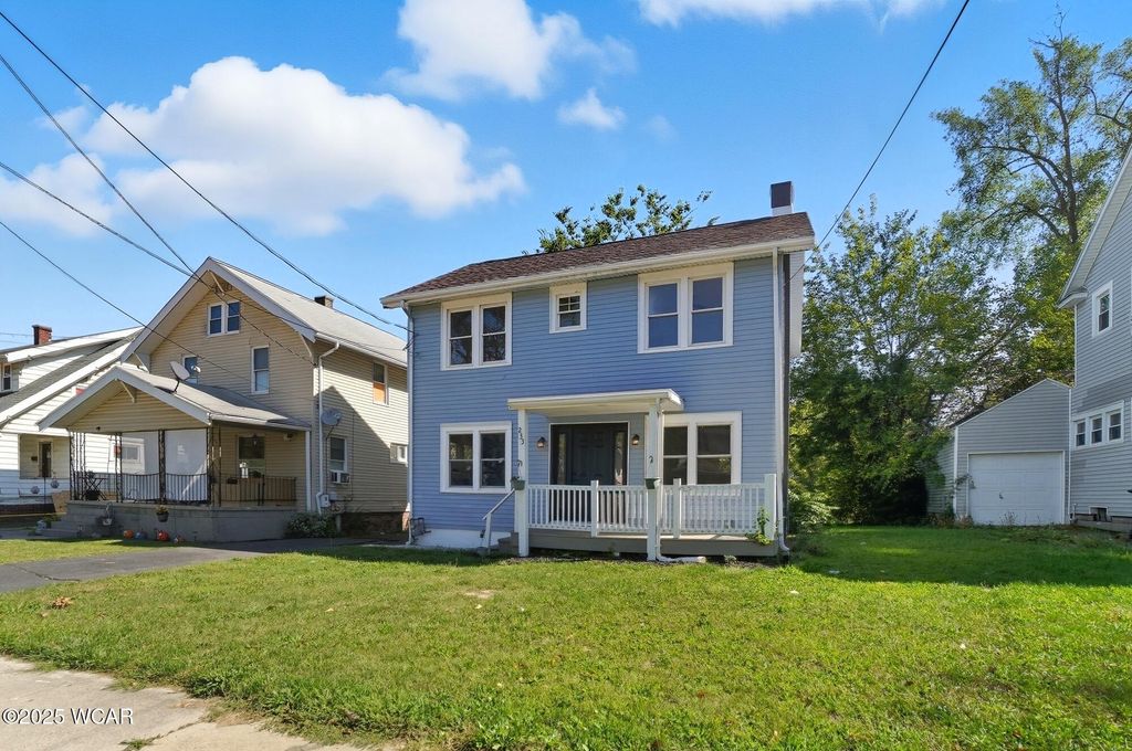 Photo of 233 S Kenilworth Avenue, Lima, OH 45805 (MLS # 308449)