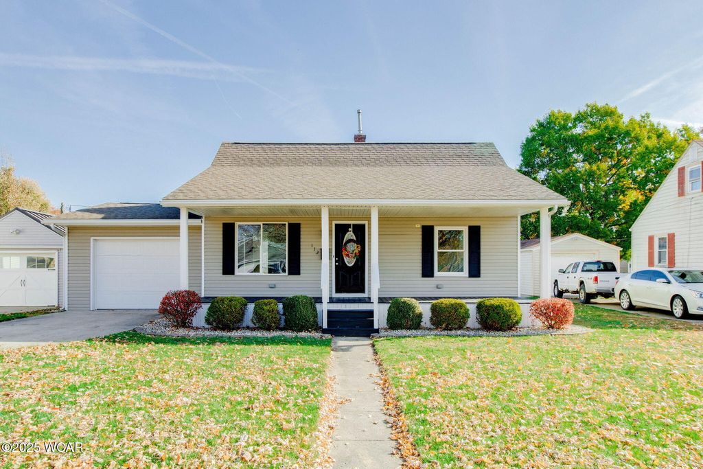 Photo of 112 Zillah Street, Celina, OH 45822 (MLS # 308840)