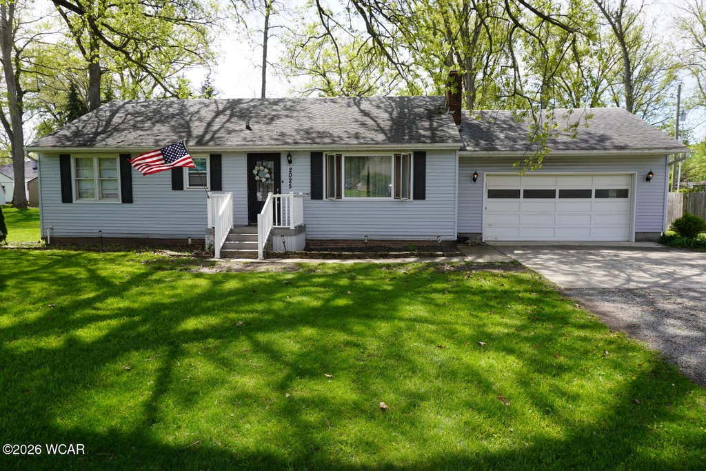 Photo of 2025 Lyn Grove Drive, Lima, OH 45806 (MLS # 310630)