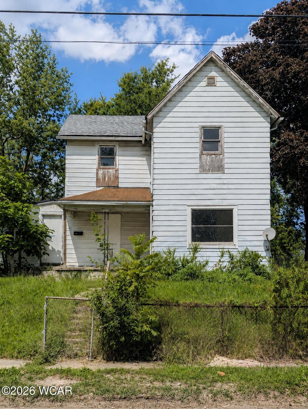 Photo of 725 E Vine Street, Lima, OH 45804 (MLS # 311455)