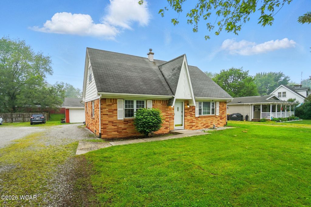 Photo of 1572 S Clinton Street, Defiance, OH 43512 (MLS # 309251)