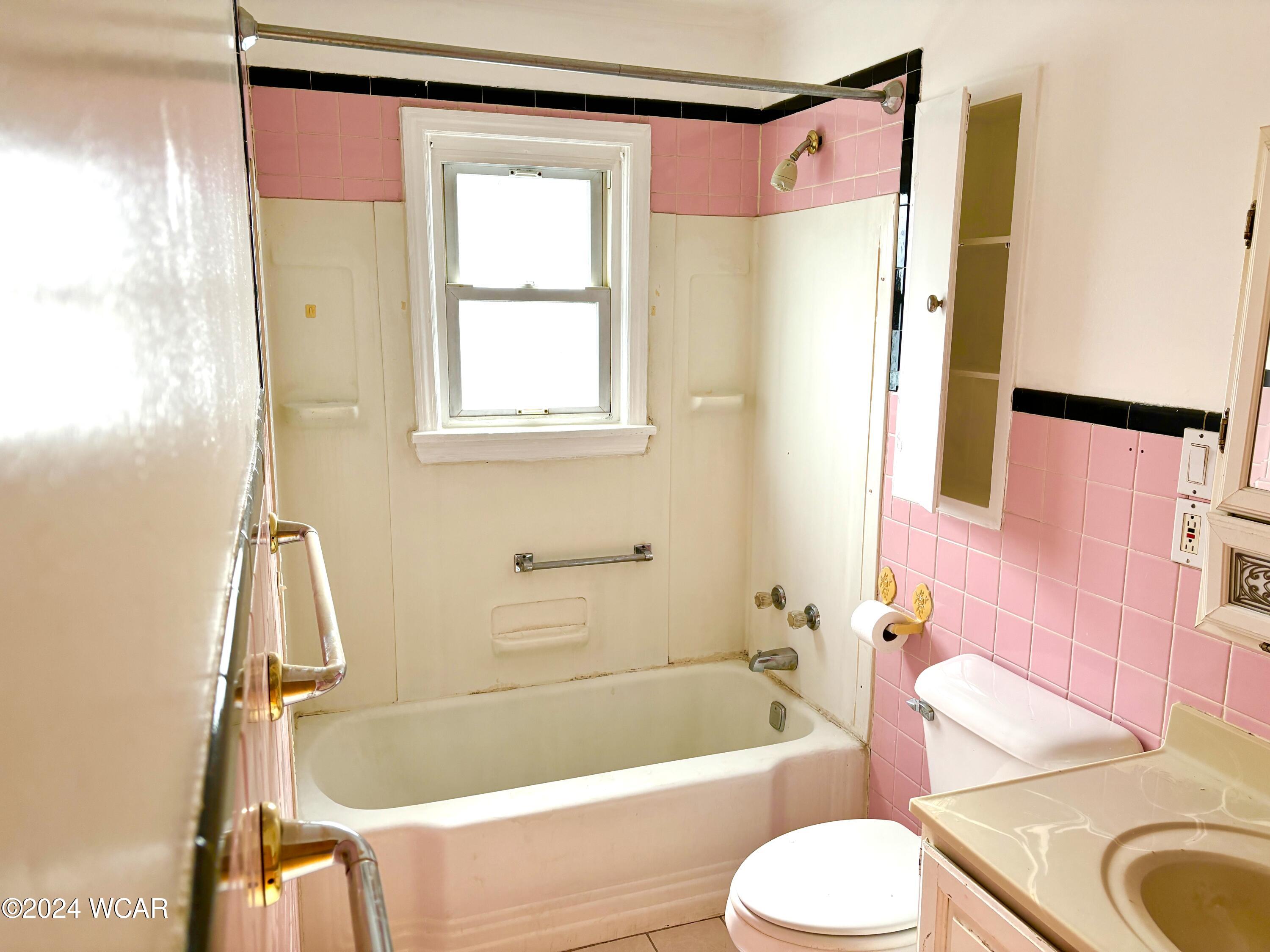 Lima, Ohio 45801, United States, 3 Bedrooms Bedrooms, ,1 BathroomBathrooms,Residential,Active,33029