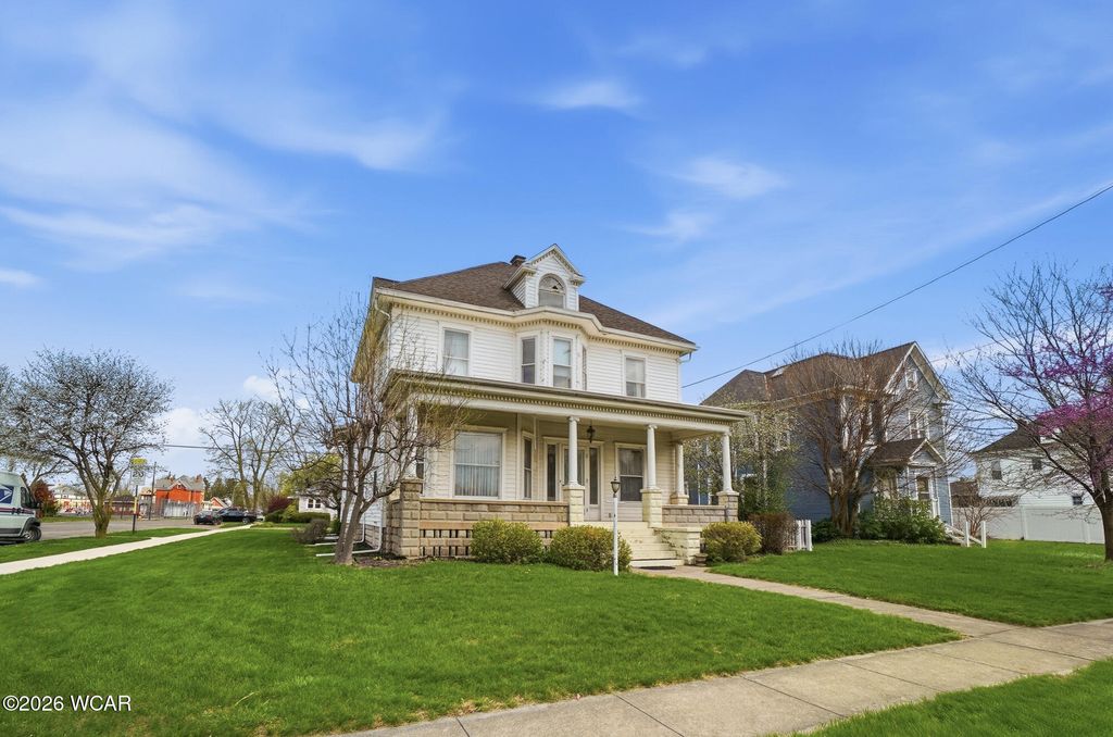 Photo of 404 E 3rd Street, Delphos, OH 45833 (MLS # 309959)