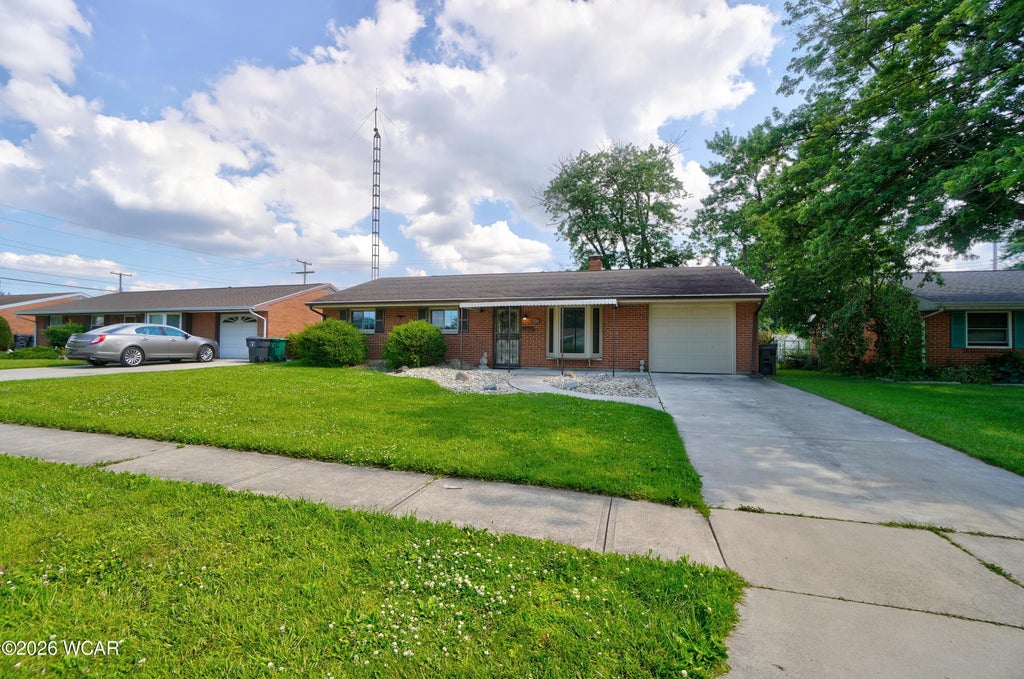 Photo of 719 Lewis Boulevard, Lima, OH 45801 (MLS # 310637)