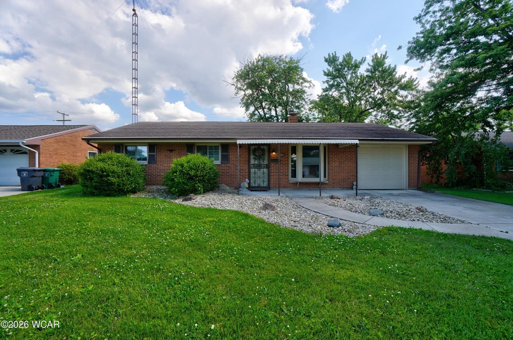 Photo of 719 Lewis Boulevard, Lima, OH 45801 (MLS # 310637)