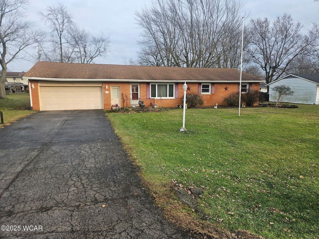 Photo of 2568 Susan Ann Drive, Lima, OH 45804 (MLS # 308900)