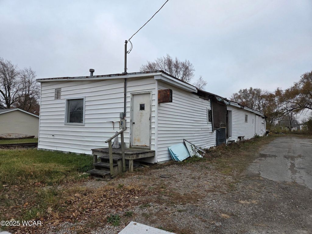 Photo of 600 Leeson Avenue, Van Wert, OH 45891 (MLS # 308899)