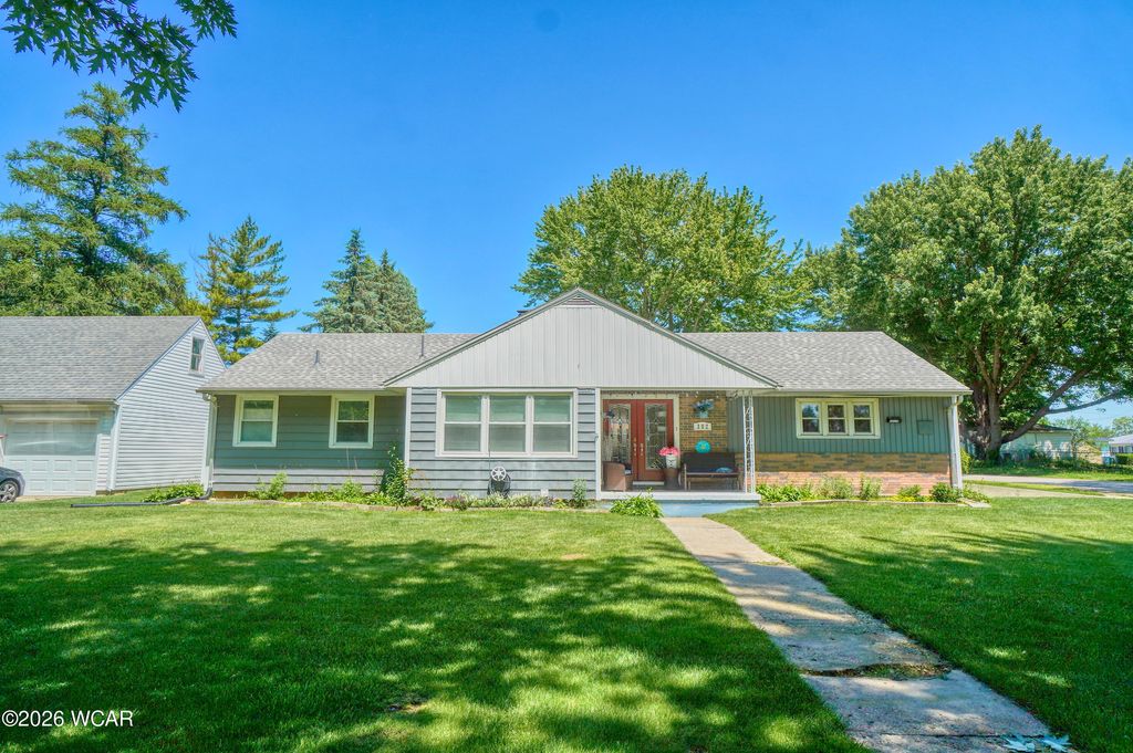 Photo of 302 Doering Street, Sidney, OH 45365 (MLS # 310394)