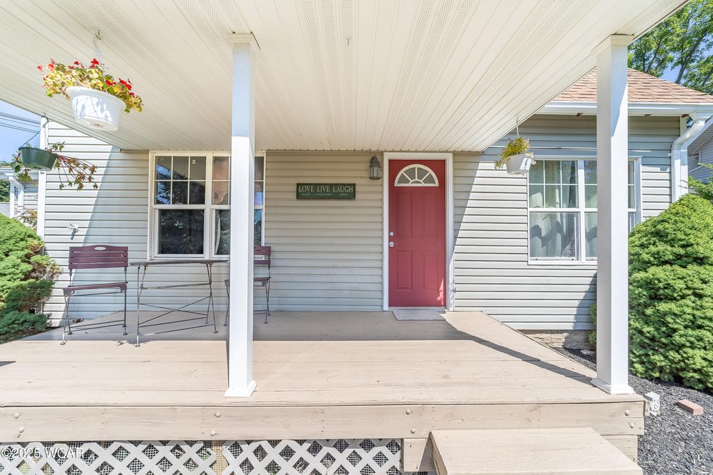 Photo of 222 Grove Street, Bluffton, OH 45817 (MLS # 308173)