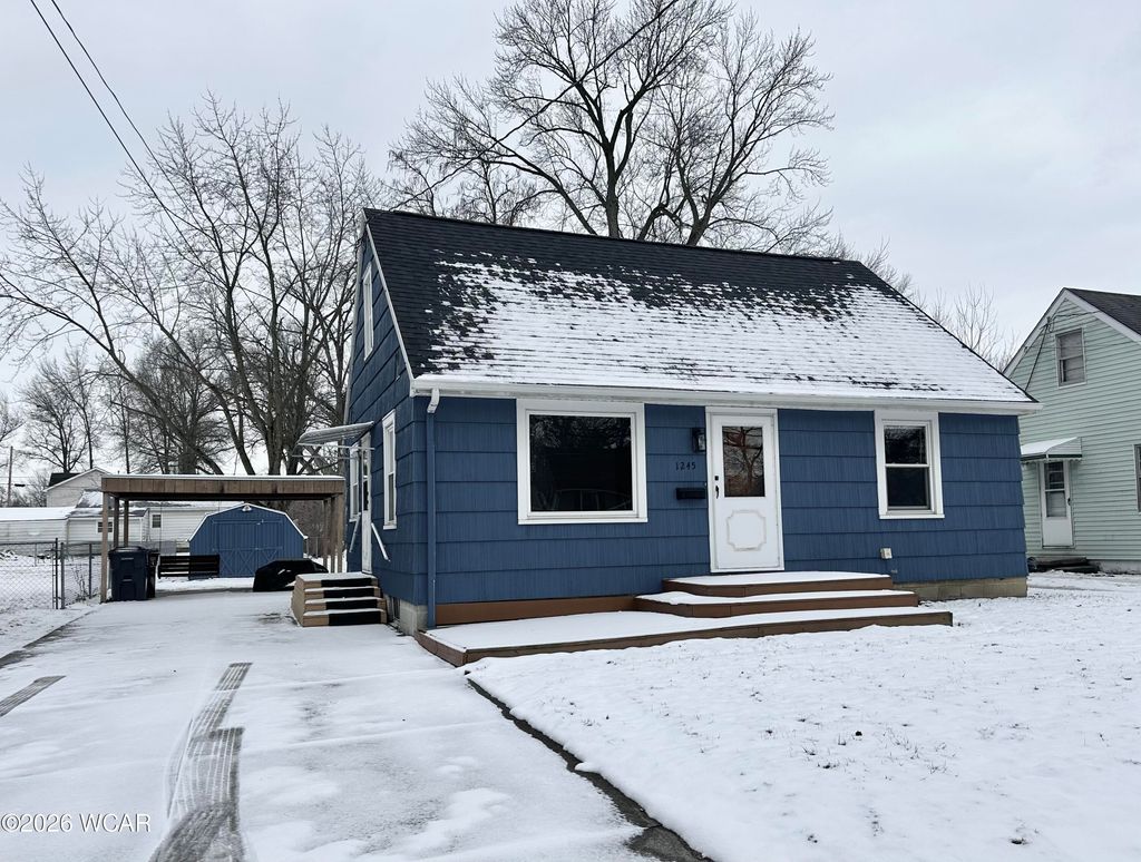 Photo of 1245 Latham Avenue, Lima, OH 45805 (MLS # 309233)