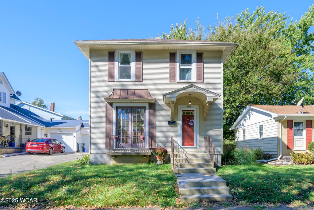 Photo of 305 N Park Street, Bellefontaine, OH 43311 (MLS # 308580)