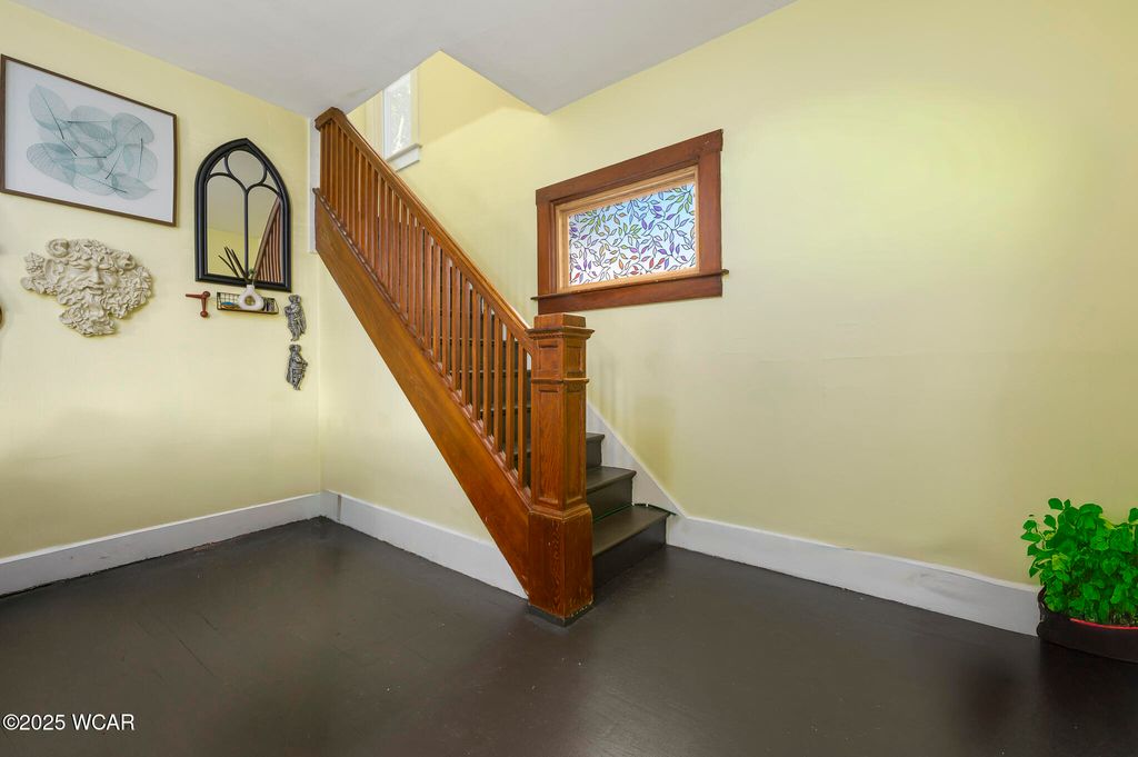 Photo of 305 N Park Street, Bellefontaine, OH 43311 (MLS # 308580)