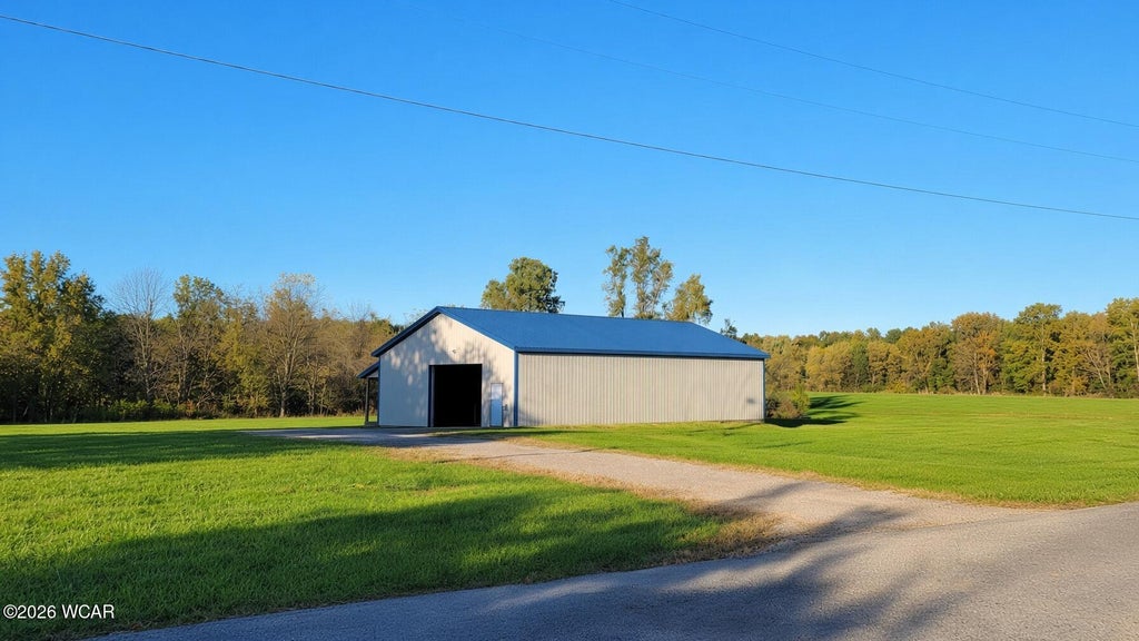 Photo of 4819 Mcpheron Road, Lima, OH 45804 (MLS # 311891)