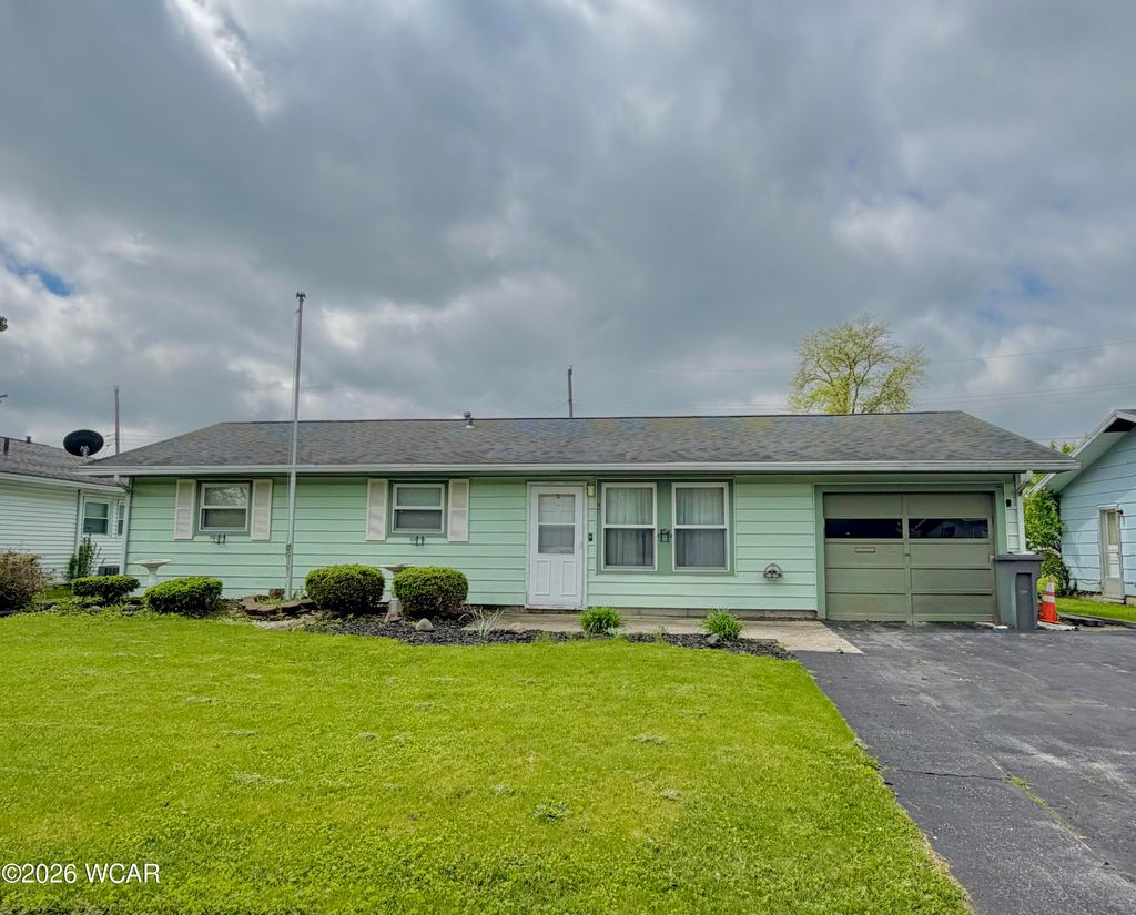 Photo of 1721 Rice Avenue, Lima, OH 45805 (MLS # 310084)