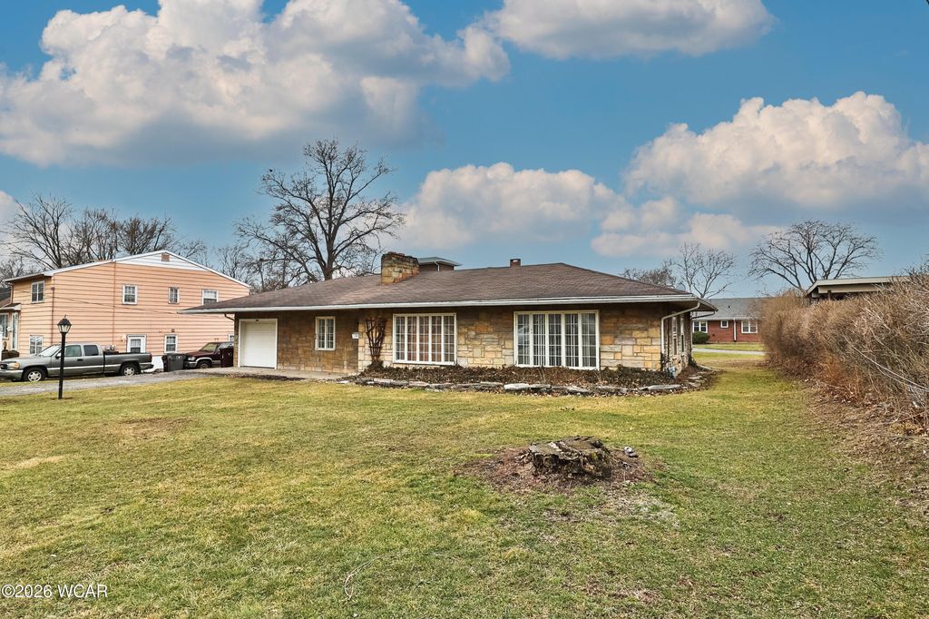Photo of 541 N Nixon Avenue, Lima, OH 45805 (MLS # 309772)