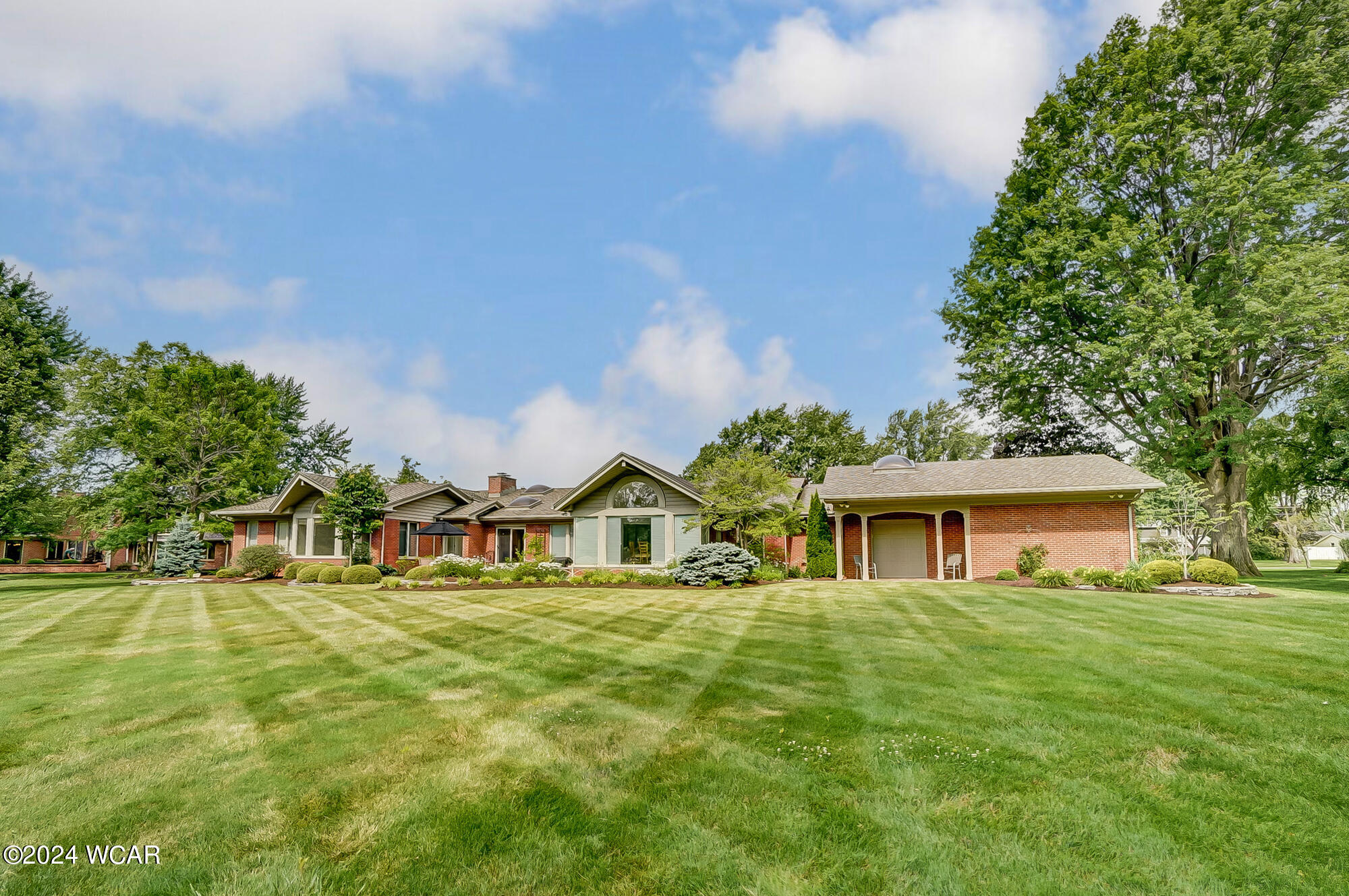 Lima, Ohio 45805, United States, 3 Bedrooms Bedrooms, ,5 BathroomsBathrooms,Residential,Pending,55983