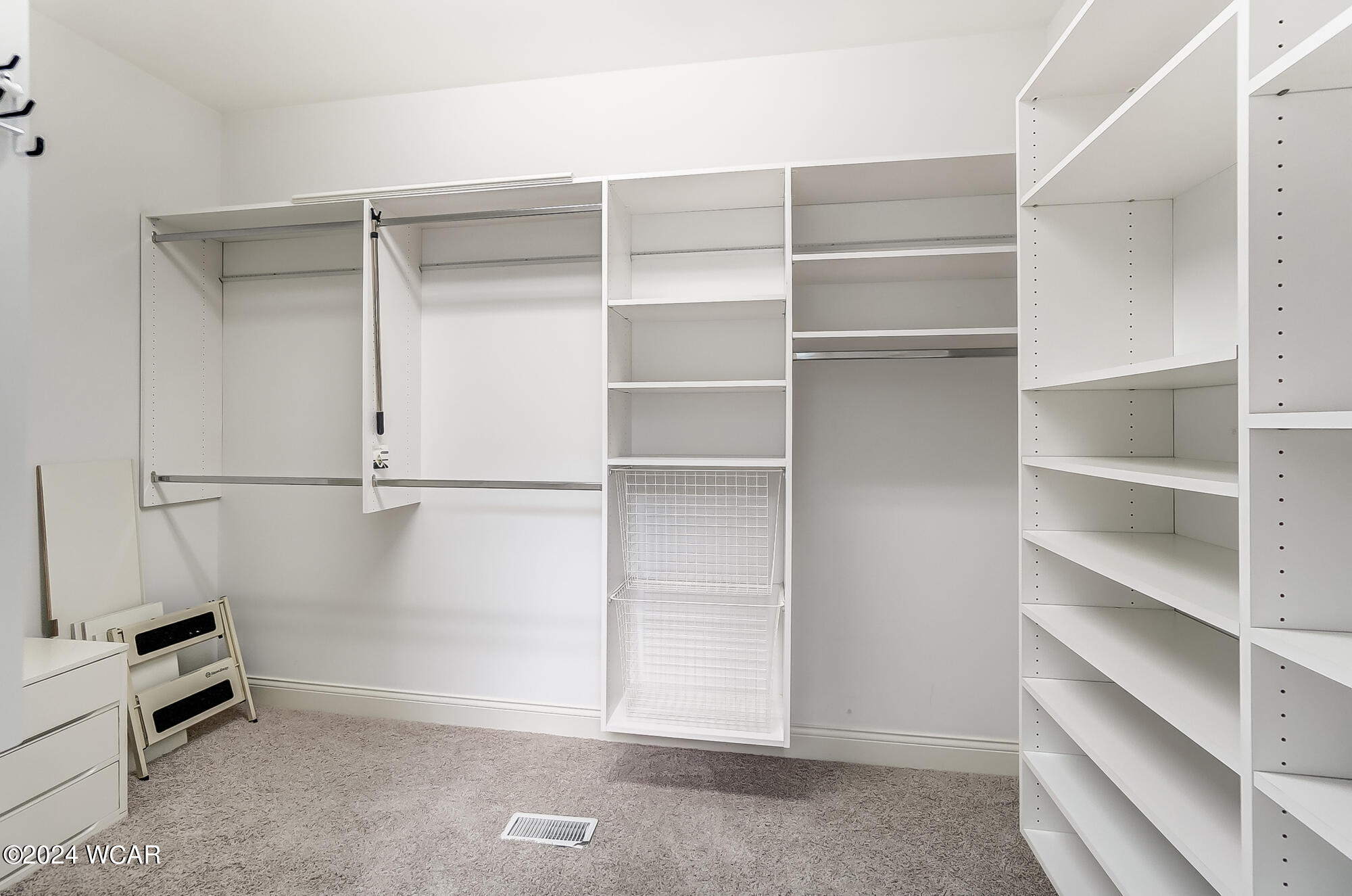 Lima, Ohio 45805, United States, 3 Bedrooms Bedrooms, ,5 BathroomsBathrooms,Residential,Pending,55983