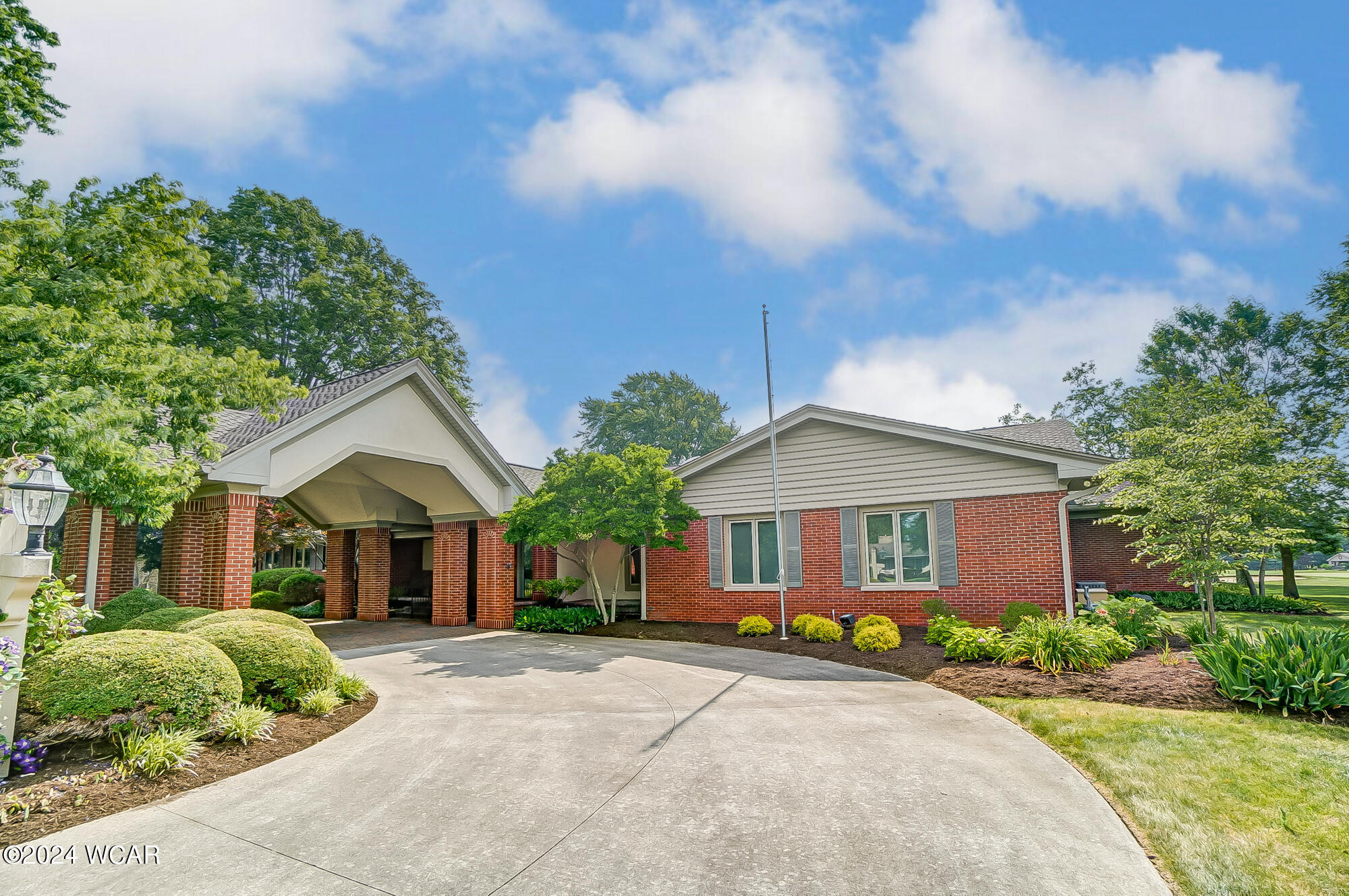 Lima, Ohio 45805, United States, 3 Bedrooms Bedrooms, ,5 BathroomsBathrooms,Residential,Pending,55983