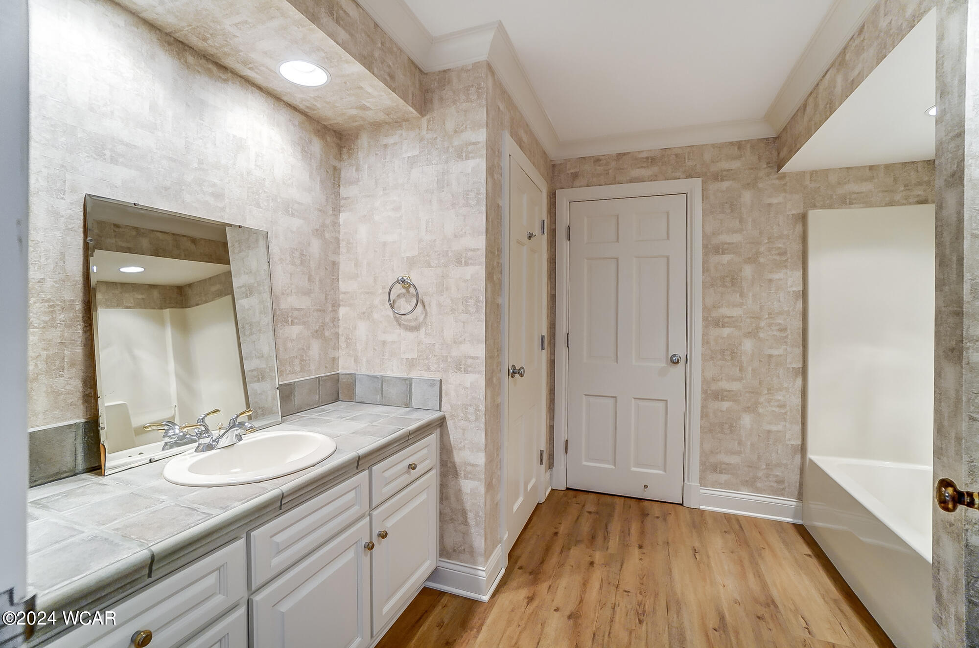 Lima, Ohio 45805, United States, 3 Bedrooms Bedrooms, ,5 BathroomsBathrooms,Residential,Pending,55983