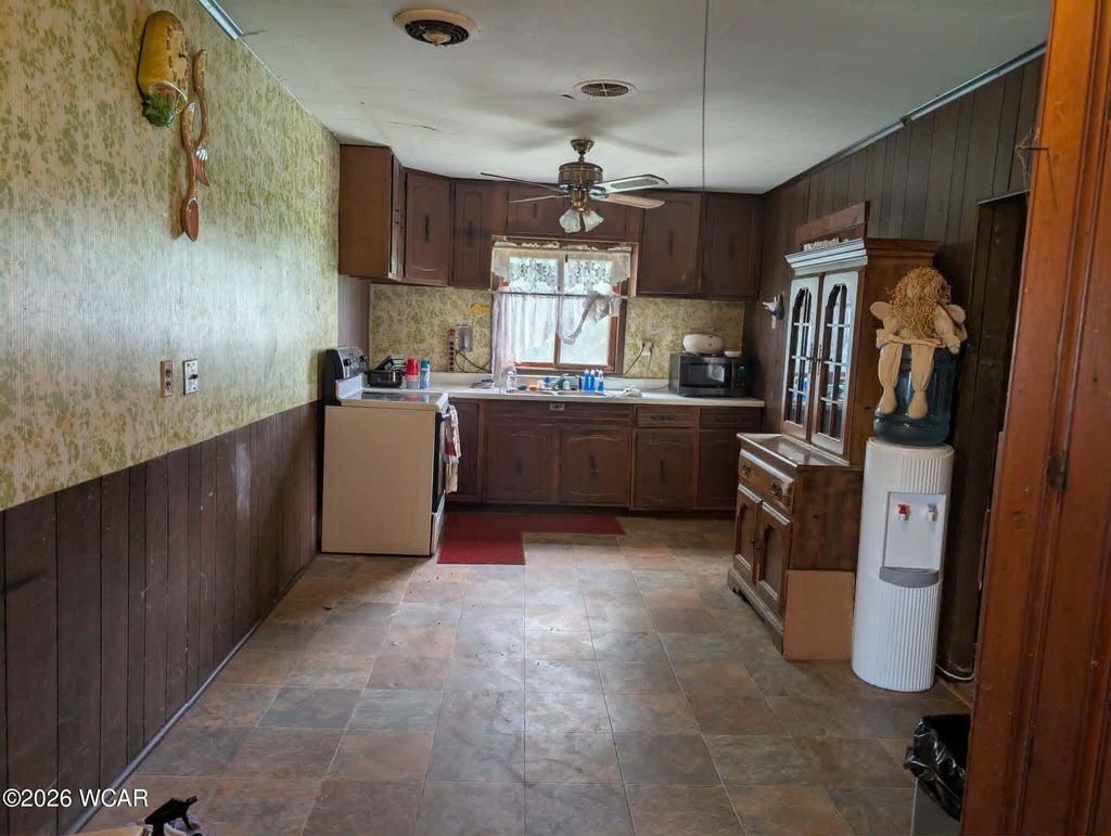Photo of 105 W North Street, Elida, OH 45807 (MLS # 310428)