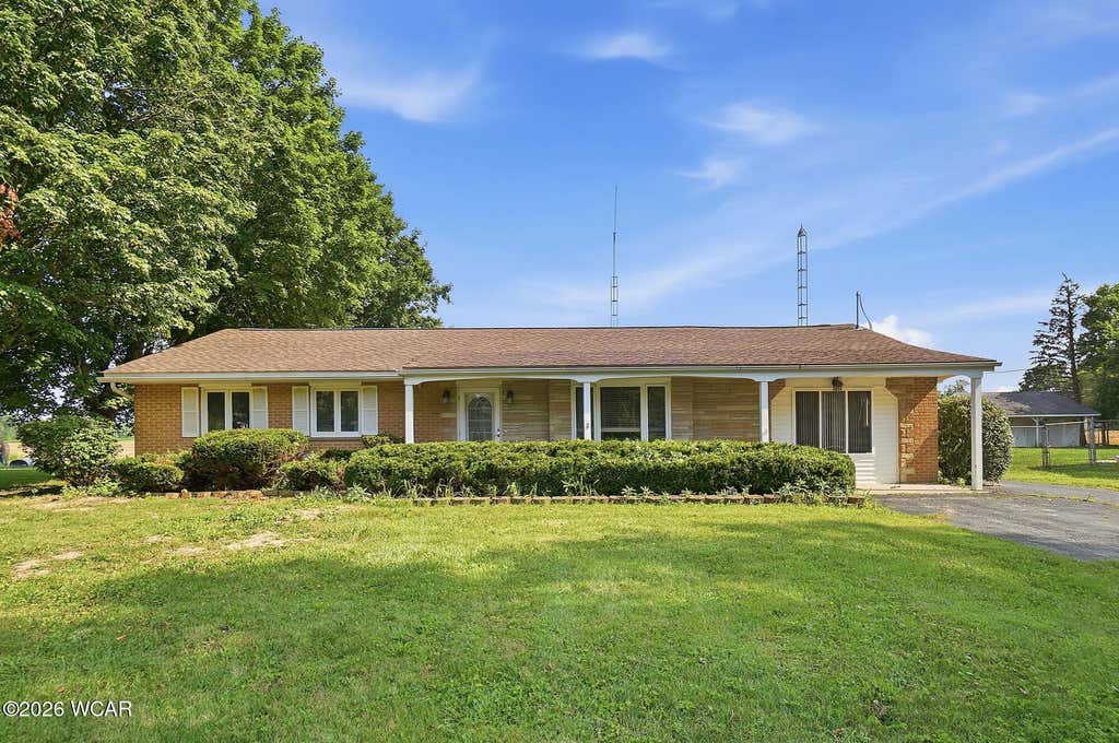 Photo of 4422 Stemen Street, Lima, OH 45807 (MLS # 310998)