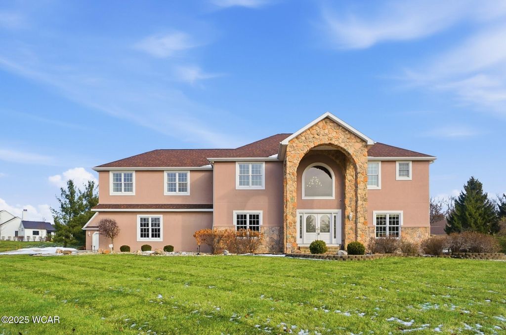 Photo of 2905 Oak Hill Court, Lima, OH 45805 (MLS # 309073)