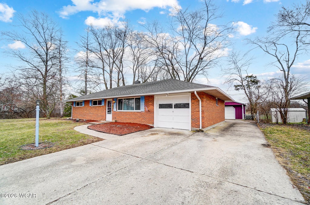 Photo of 4488 Longfellow Avenue, Dayton, OH 45424 (MLS # 311661)