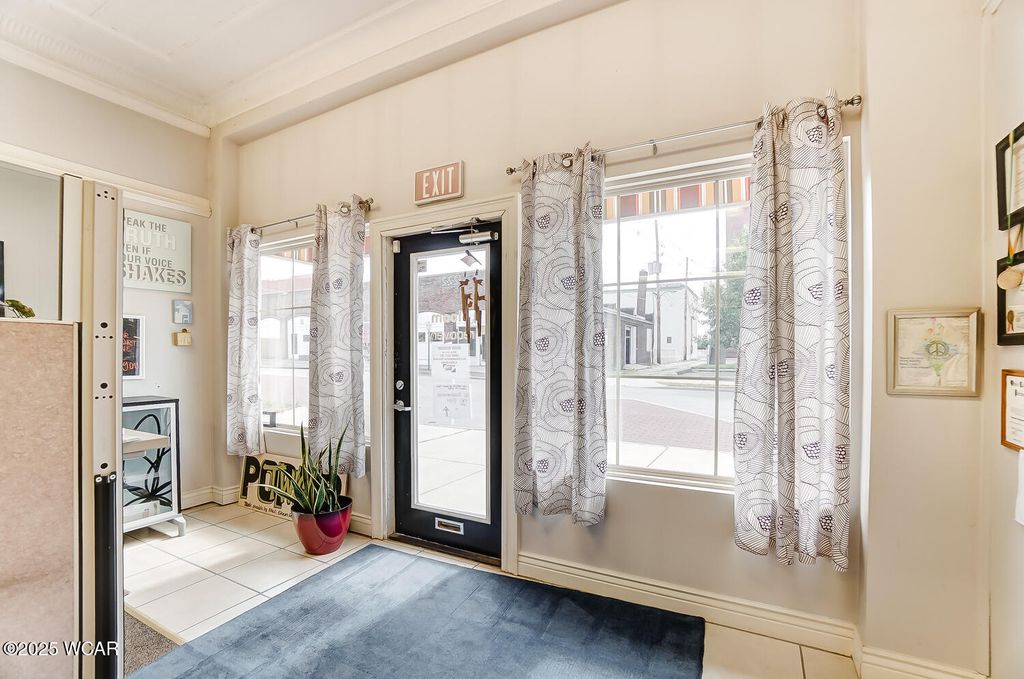 Photo of 222 S Elizabeth Street, Lima, OH 45801 (MLS # 308644)