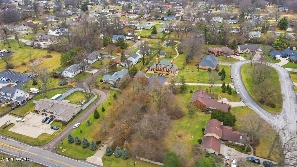 Photo of 1421 Shawnee Road, Lima, OH 45805 (MLS # 310228)