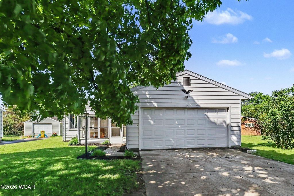 Photo of 429 Lewis Boulevard, Lima, OH 45801 (MLS # 310117)