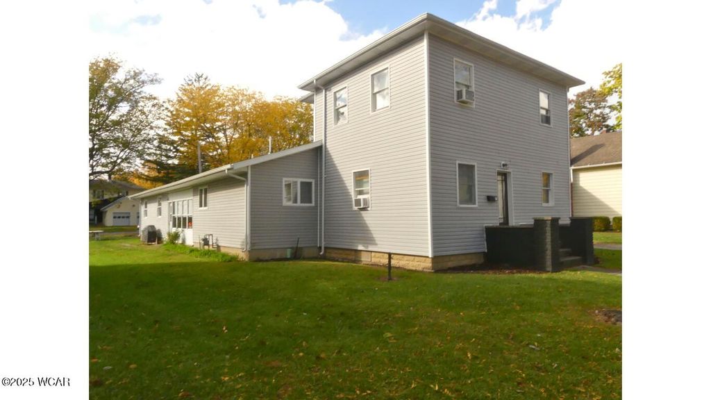 Photo of 617 S Gilbert Street, Ada, OH 45810 (MLS # 308716)