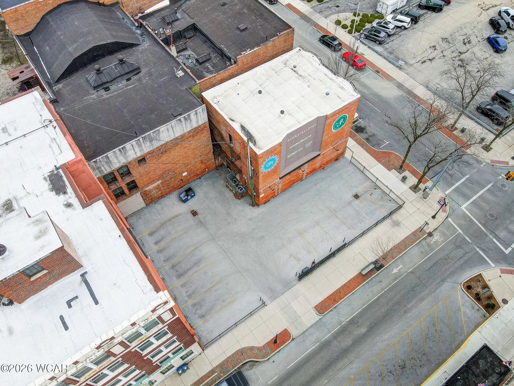 Photo of 138140 W High Street, Lima, OH 45801 (MLS # 309153)