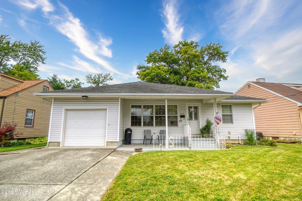 Photo of 529 N Nixon Avenue, Lima, OH 45805 (MLS # 311002)