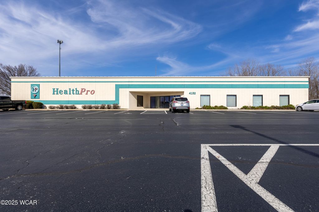 Photo of 4132 Elida Road, Lima, OH 45807 (MLS # 306553)