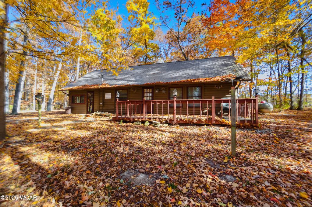 Photo of 3333 S Sunderland Road, Lima, OH 45806 (MLS # 308732)