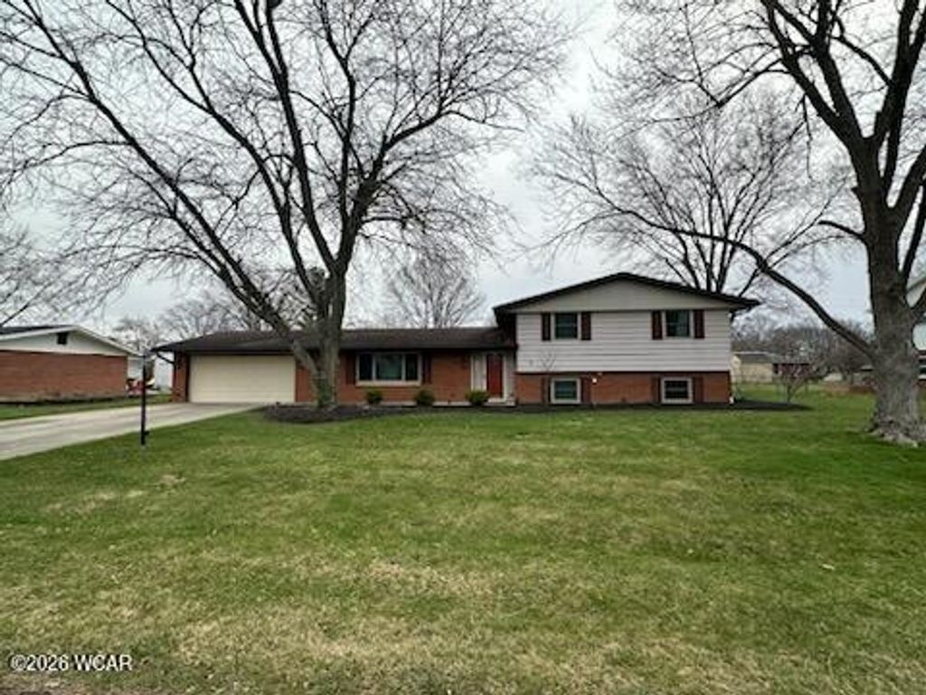 Photo of 2143 Odema Drive, Lima, OH 45806 (MLS # 309720)