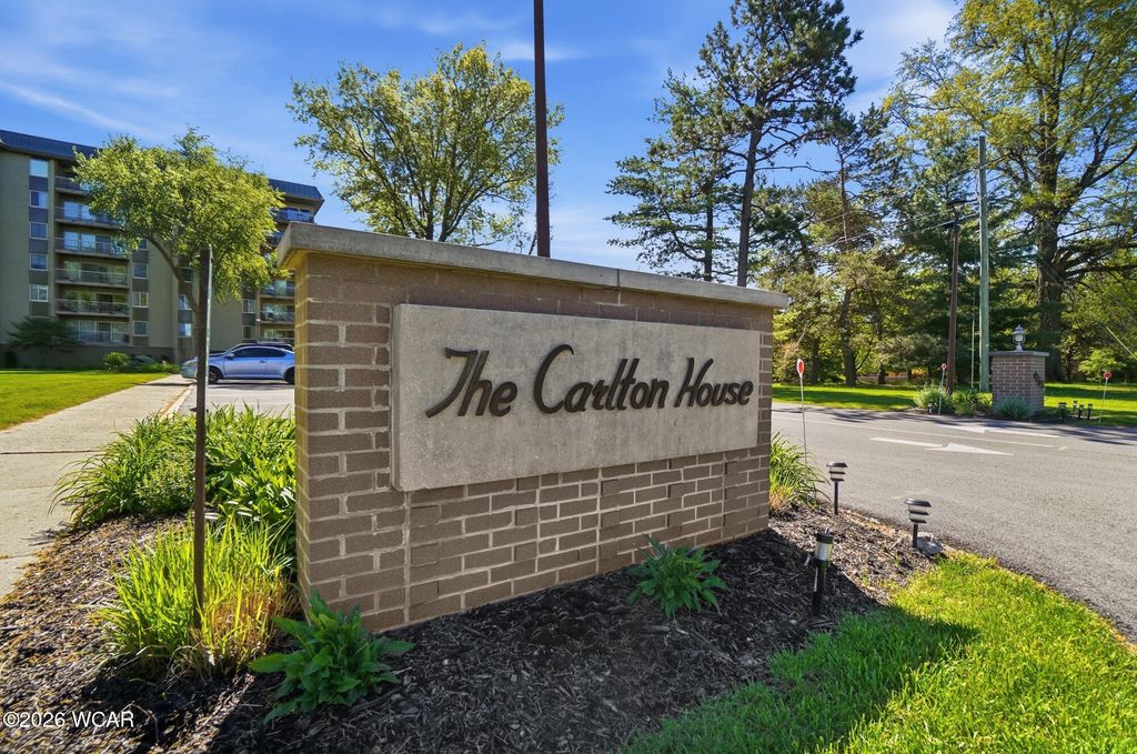 Photo of 1755 Shawnee Road, Lima, OH 45805 (MLS # 310018)