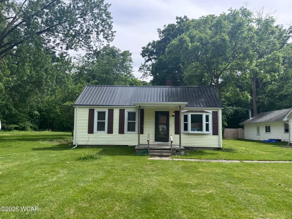 Photo of 611 Saint Clair Avenue, Lima, OH 45801 (MLS # 310426)