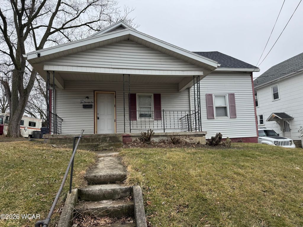 Photo of 626 E Elm Street, Lima, OH 45804 (MLS # 309603)