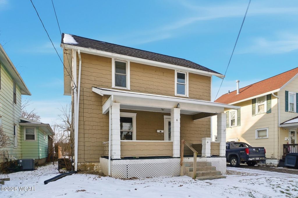 Photo of 6 Oakwood Place, Lima, OH 45804 (MLS # 309142)