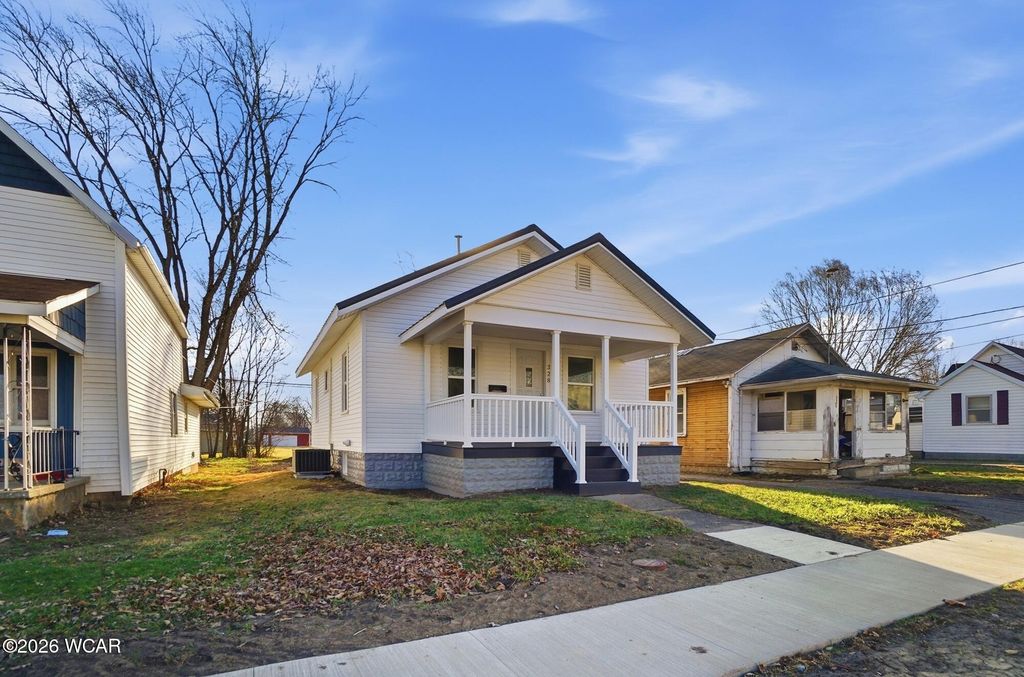 Photo of 328 N Franklin Street, Van Wert, OH 45891 (MLS # 309670)