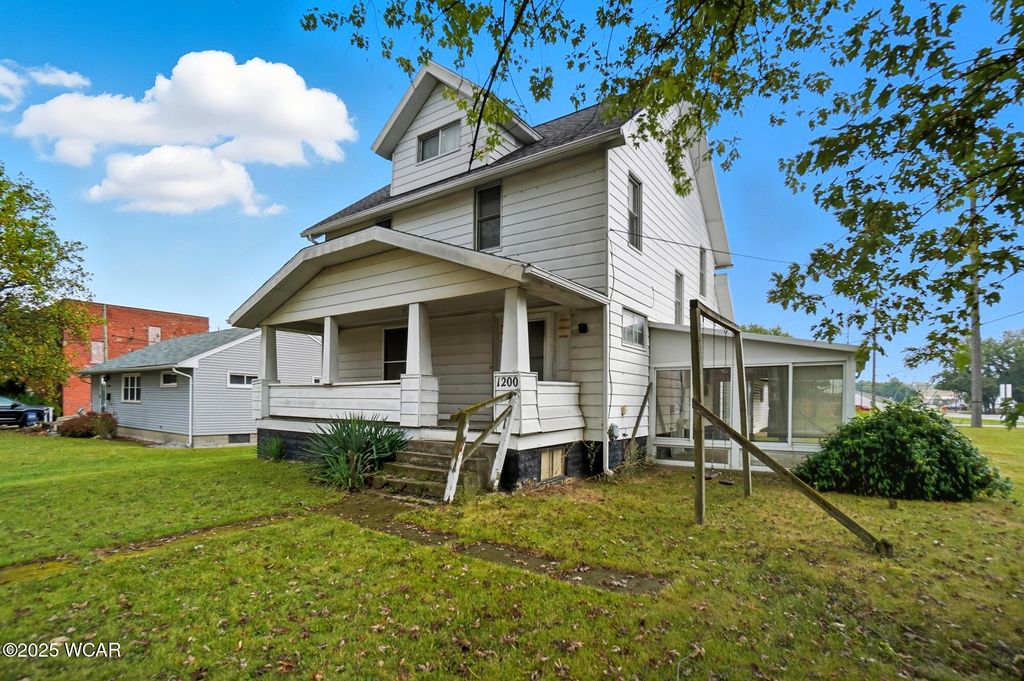 Photo of 1200 N Main Street, Lima, OH 45801 (MLS # 308363)