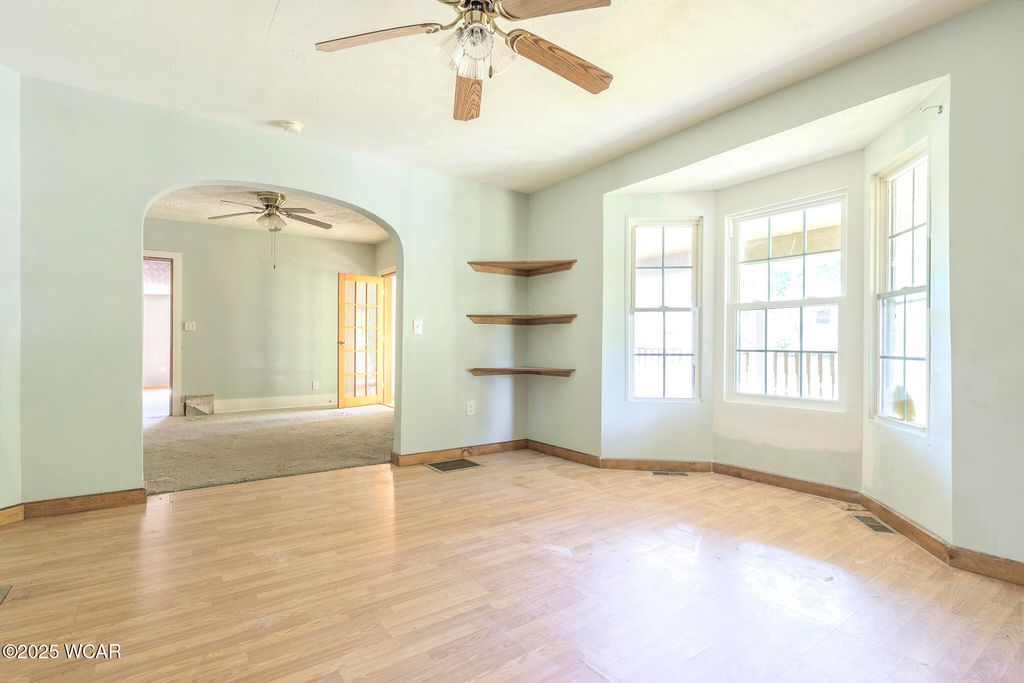 Photo of 228 S Evansville Street, Bellefontaine, OH 43311 (MLS # 308290)