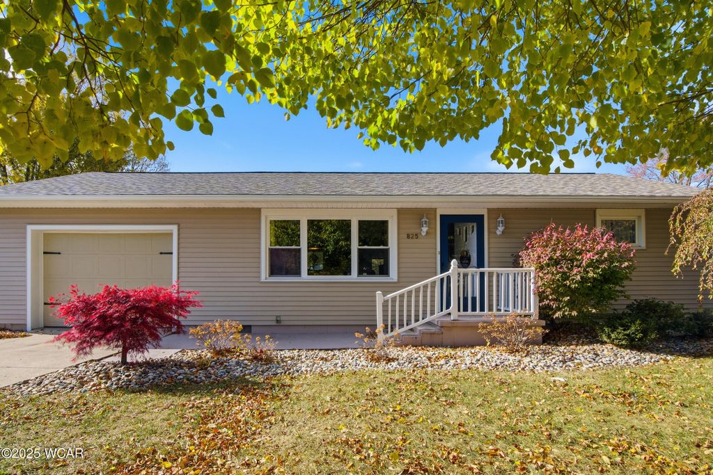 Photo of 825 S Race Street, Van Wert, OH 45891 (MLS # 308740)