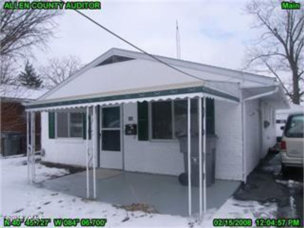 Photo of 426 Ertel Avenue, Lima, OH 45801 (MLS # 309995)