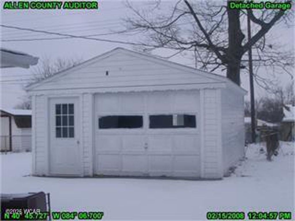 Photo of 426 Ertel Avenue, Lima, OH 45801 (MLS # 309995)