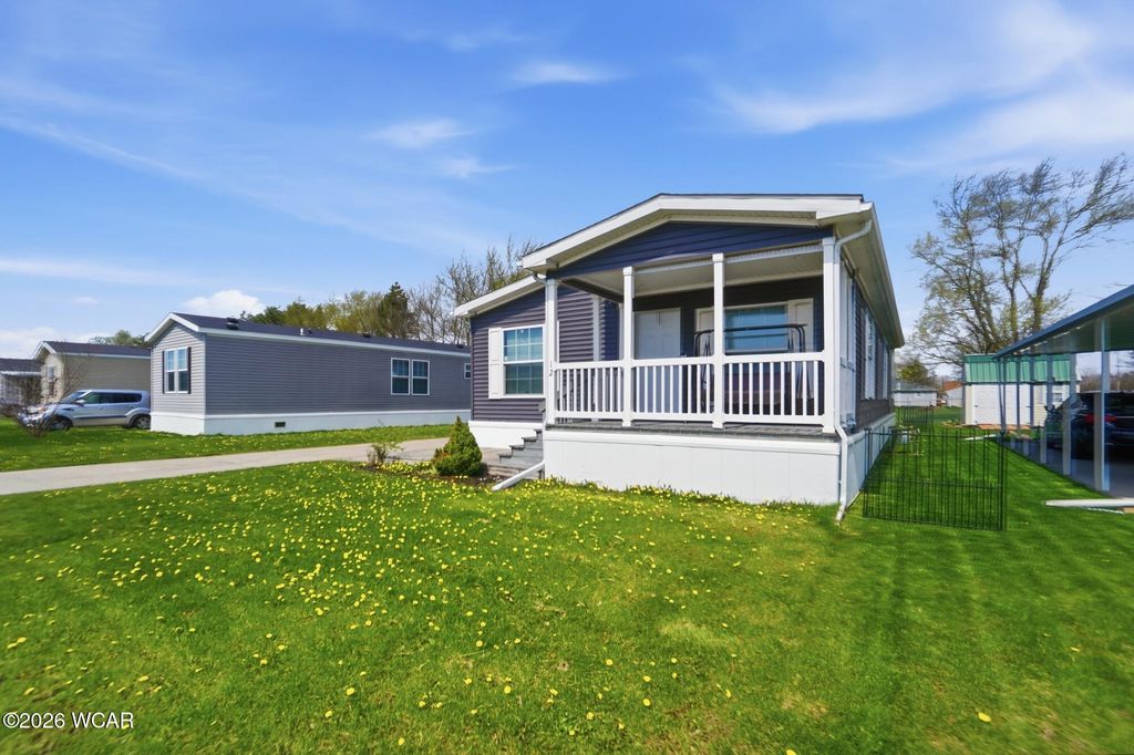 Photo of 1400 S Clay Street, Delphos, OH 45833 (MLS # 310386)