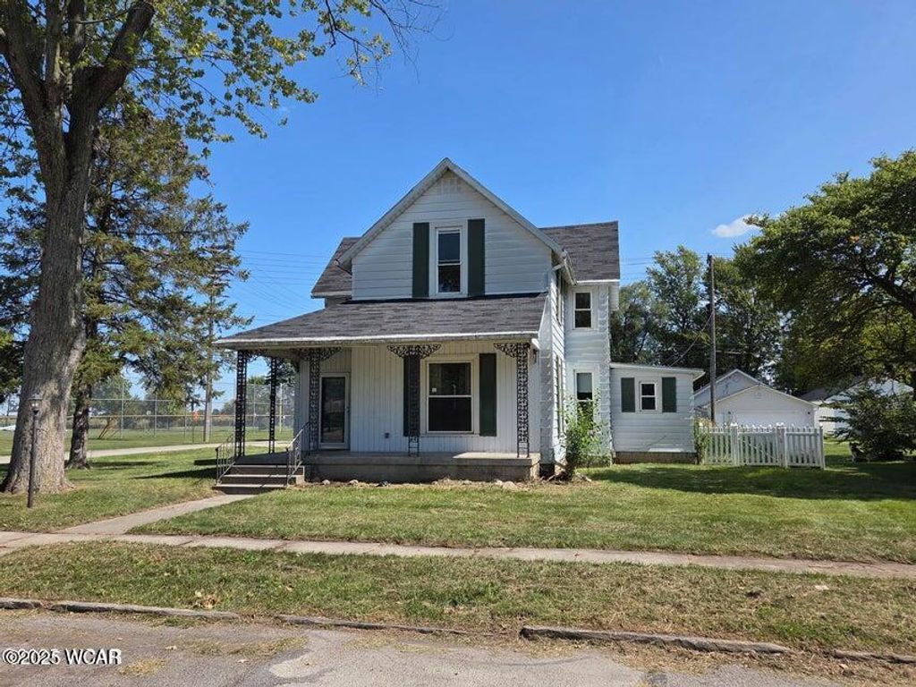 Photo of 692 N Market Street, Van Wert, OH 45891 (MLS # 309076)