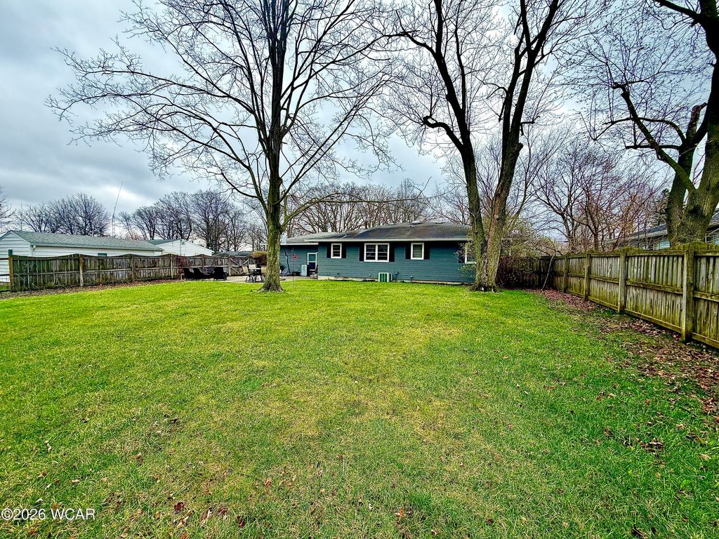 Photo of 1809 N Metcalf Street, Lima, OH 45801 (MLS # 309795)