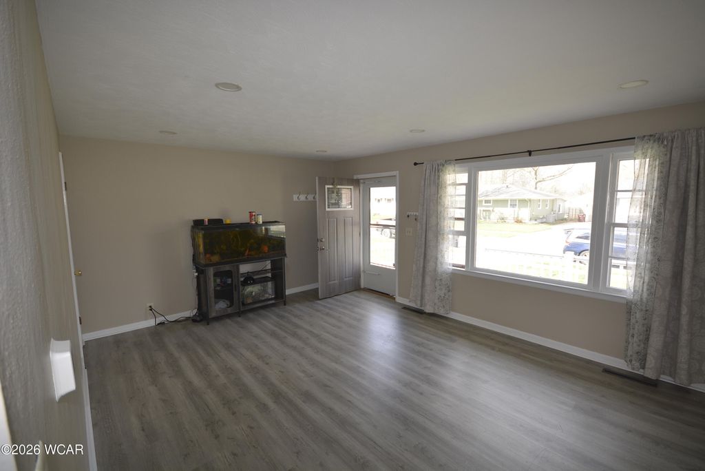 Photo of 1120 Melrose Street, Lima, OH 45801 (MLS # 309883)